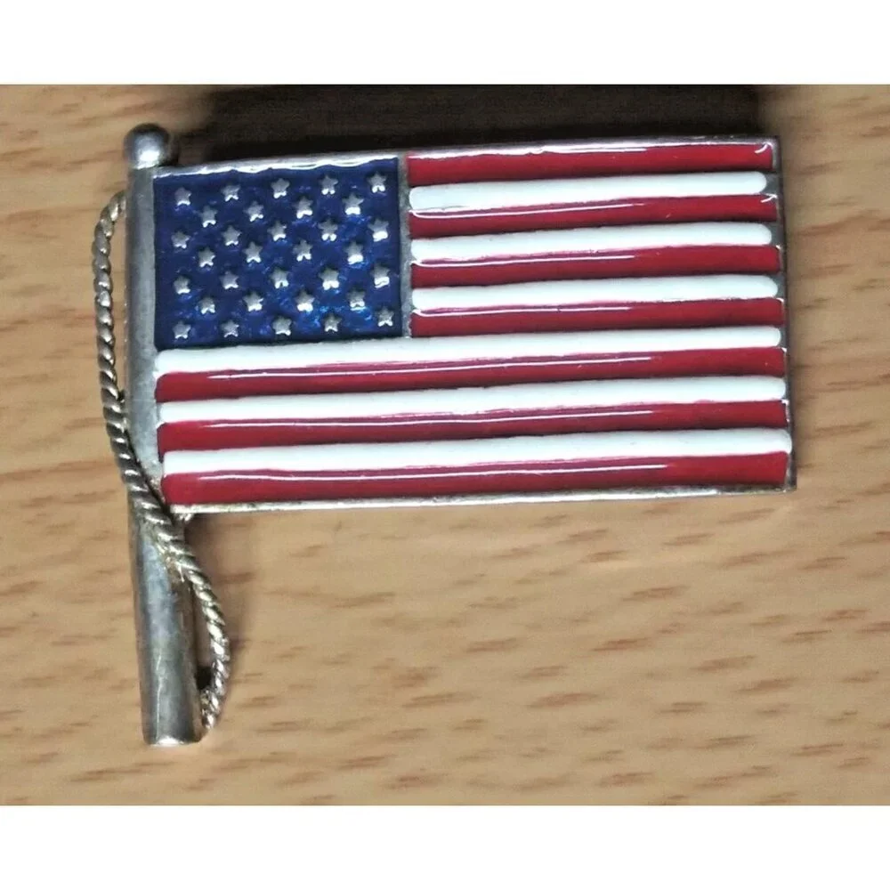 Enamel American Flag Lapel Pin USA Patriotic Silver Tone Hat Tie Tack Back VTG